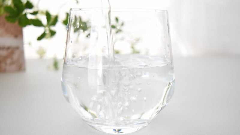 赤ちゃんに与えるお水の最適な温度は？