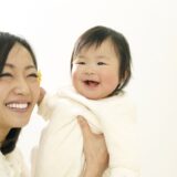 【保存版】赤ちゃんに水分補給は必要なの？