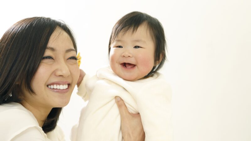 【保存版】赤ちゃんに水分補給は必要なの？