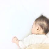 離乳食を始めた頃の乳児に水分はいるの？