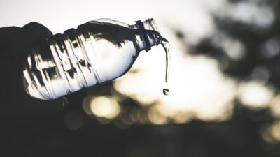 【保存版】ミネラルウォーターと天然水の違いとは？