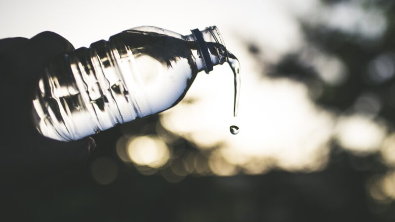 【保存版】ミネラルウォーターと天然水の違いとは？