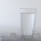 ミネラルウォーターには大腸菌群が含まれるの？