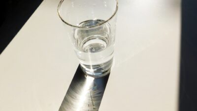 ミネラルウォーターとにがりの違いとは？