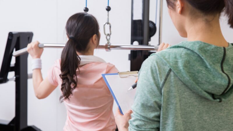 ダイエット中、お水をとりすぎるとダメなの？