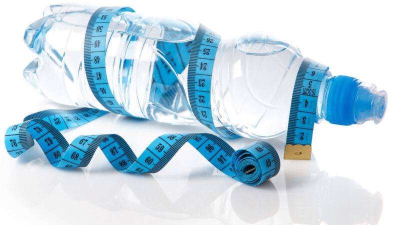 ダイエットの時、1日に必要な水分ってどのくらい？