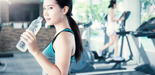 ダイエットで筋トレをするときの水分摂取の方法は？