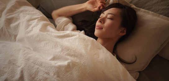 ダイエット中、寝る前の水分は何が良いの？
