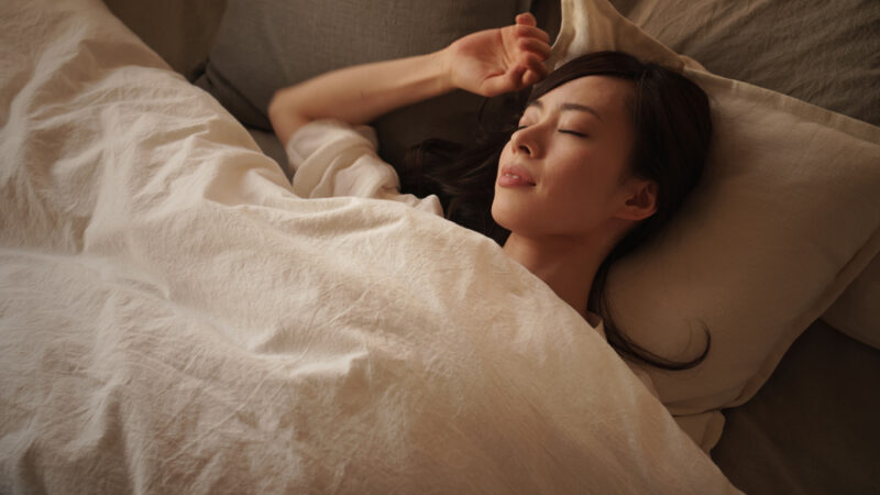 ダイエット中、寝る前の水分は何が良いの？