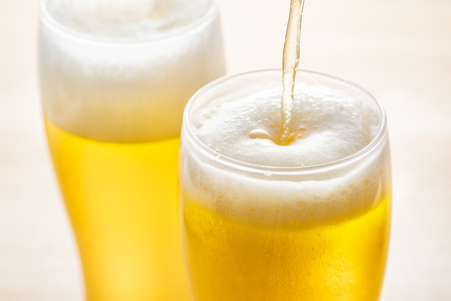 アルコールを摂取したときには、ツボを刺激するのは控えましょう