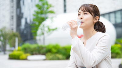 ダイエット中の間食って水分で我慢できる？