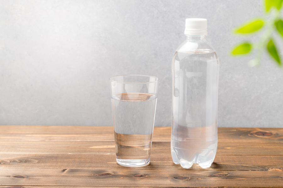 軟水と硬水の違いとは、ミネラルの含有量の差です
