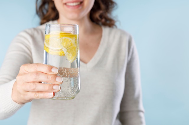 【保存版】 炭酸水を飲む効果・メリットとは？